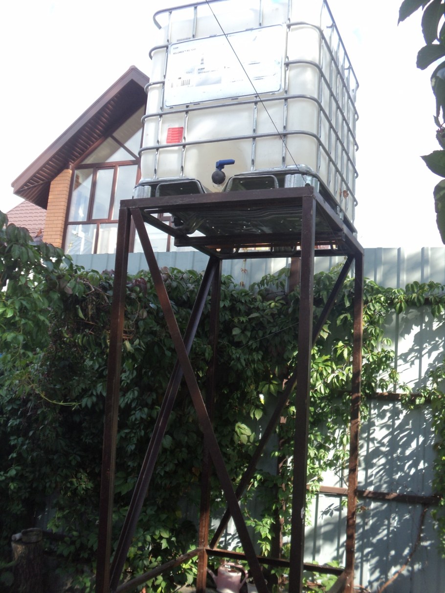 Тумба под аквариум 200л из профильной трубы