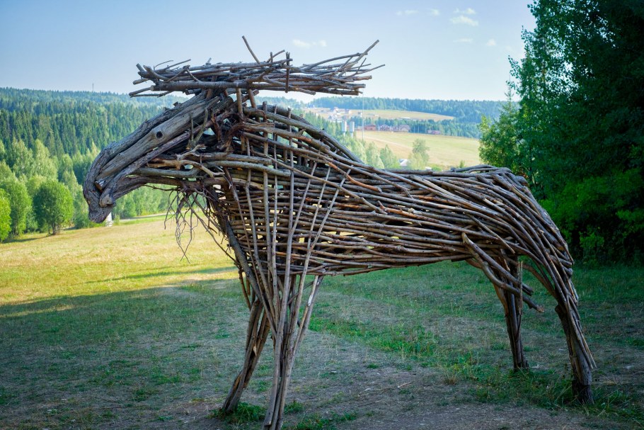 Скульптуры из веток