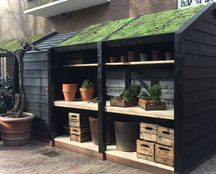 Шкаф для садового инвентаря