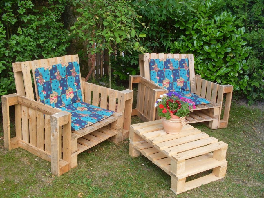 Деревянный мостик для сада