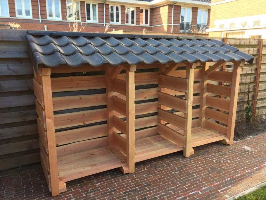 Деревянный дровник