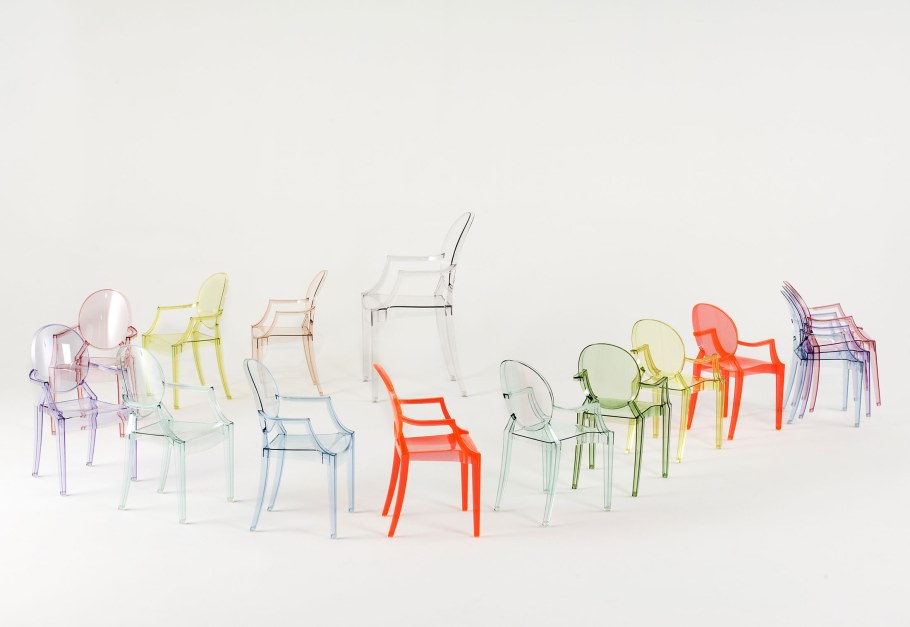 Диван Magic hole Sofa фабрики Kartell.