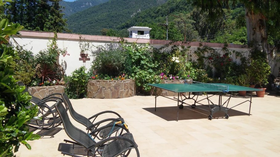 Гагры отель домик в ущелье