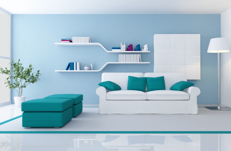 Синяя гостиная с белой мебелью
