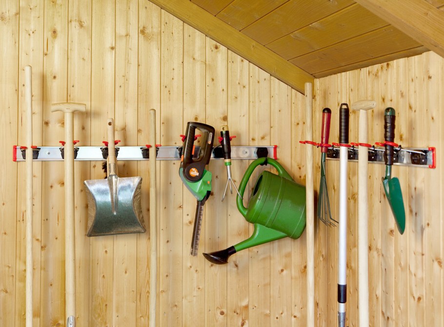 Приспособление для хранения лопат