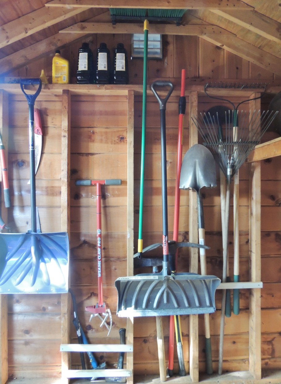 Сарай для лопат