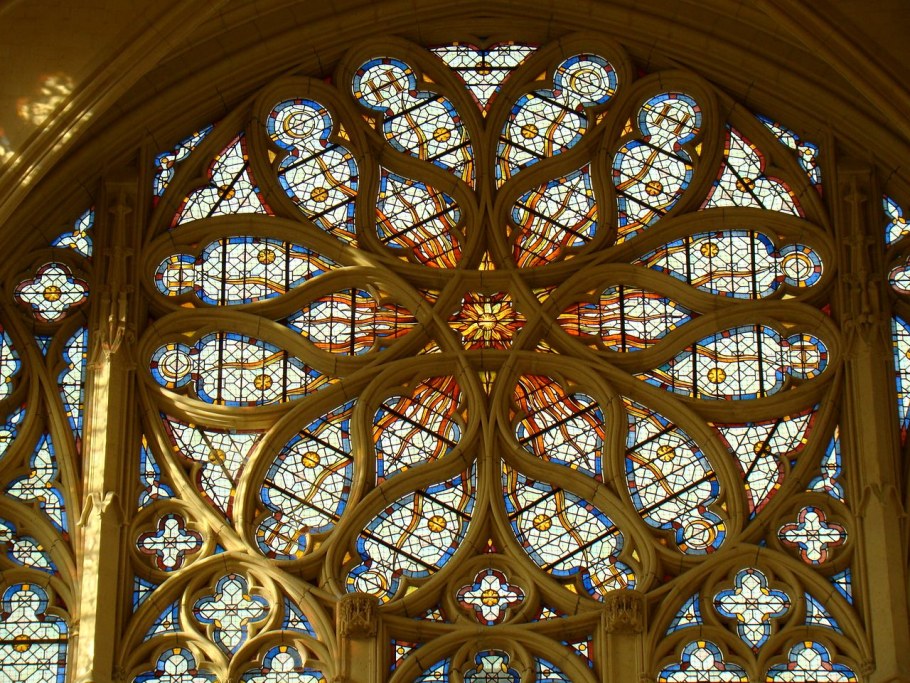Окно-роза собор в Лозанне
