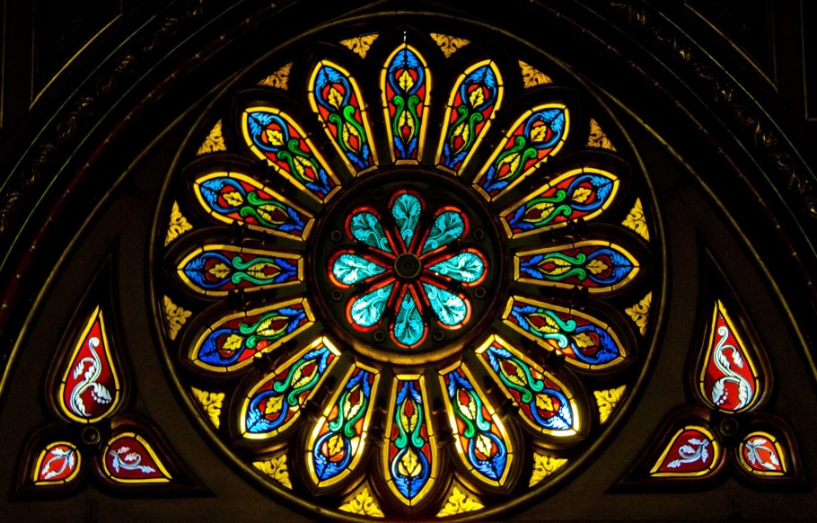 Готический витраж Суассоне
