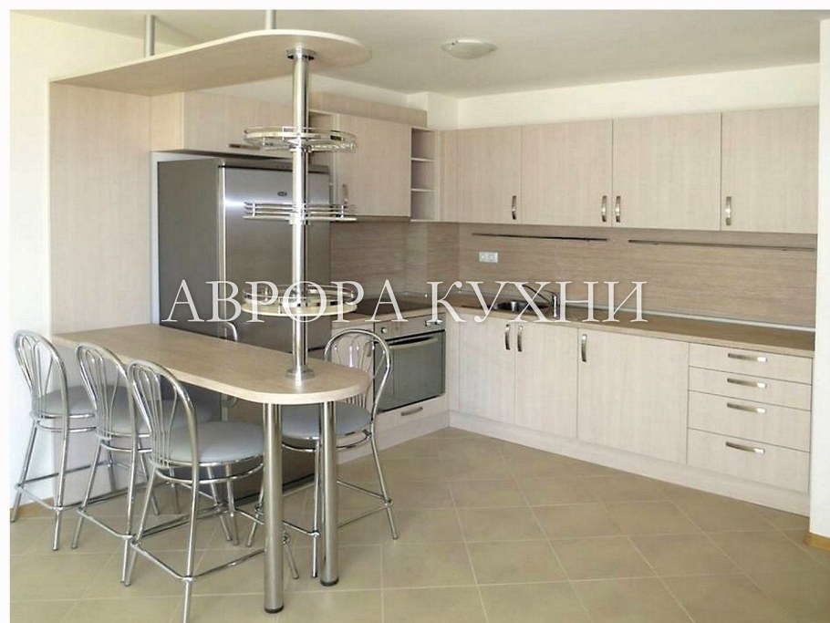 Кухонные гарнитуры с барной стойкой