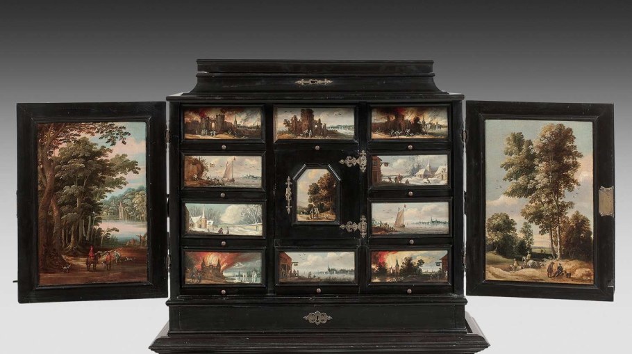 Шкафы витрины XVII века