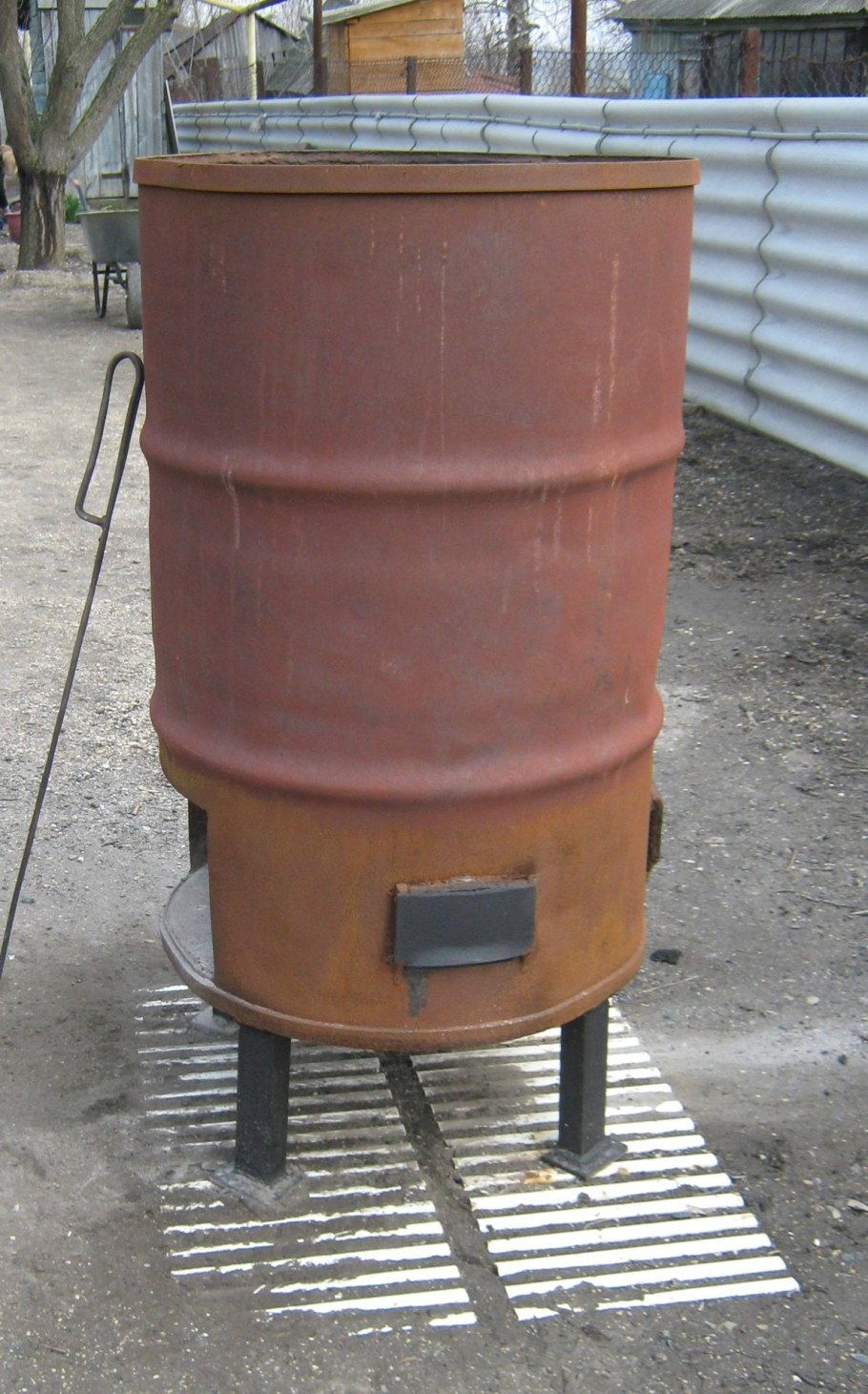 Бочка для сжигания мусора