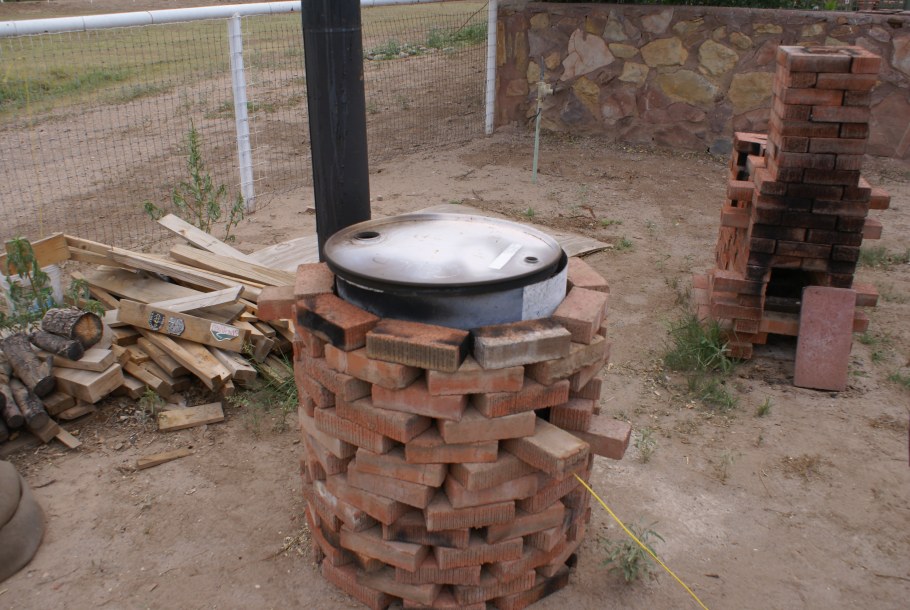 Печка из 200 литровой бочки для сжигания мусора