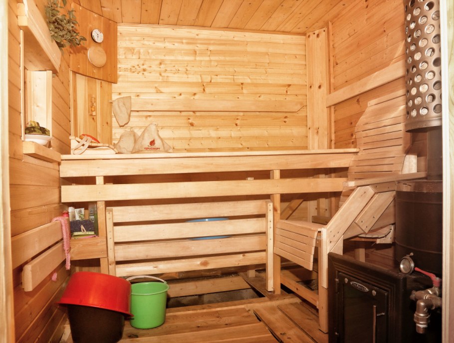 Парилка в бане на даче