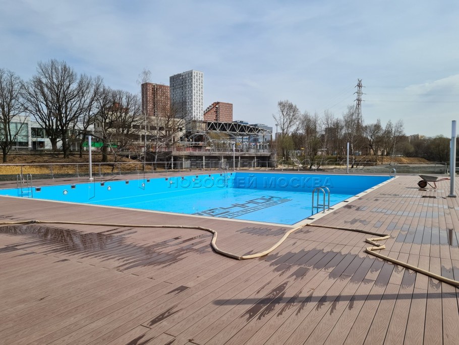 Лужники летний бассейн