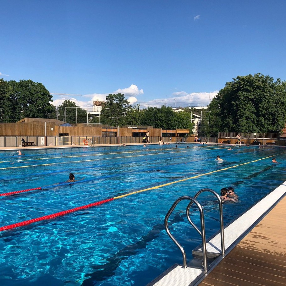 Плавательный бассейн Лужники