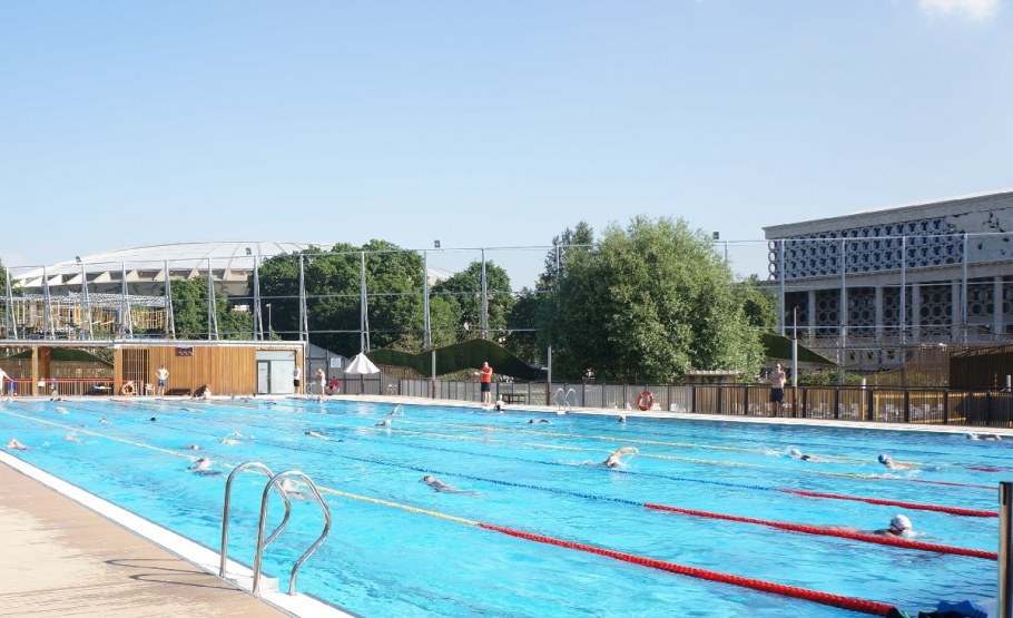 Лужники летний бассейн