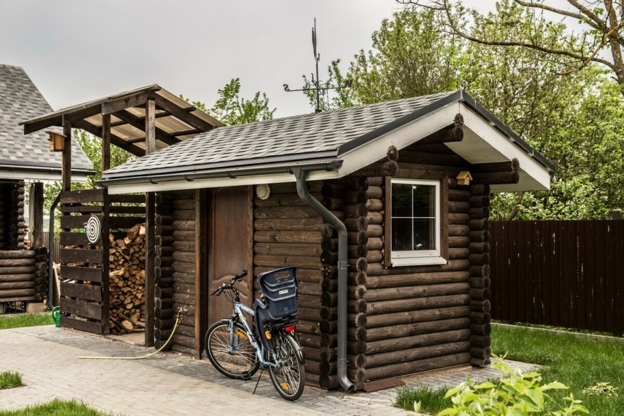 Хозблок из минибруса