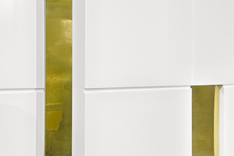 Зеркальная мебель