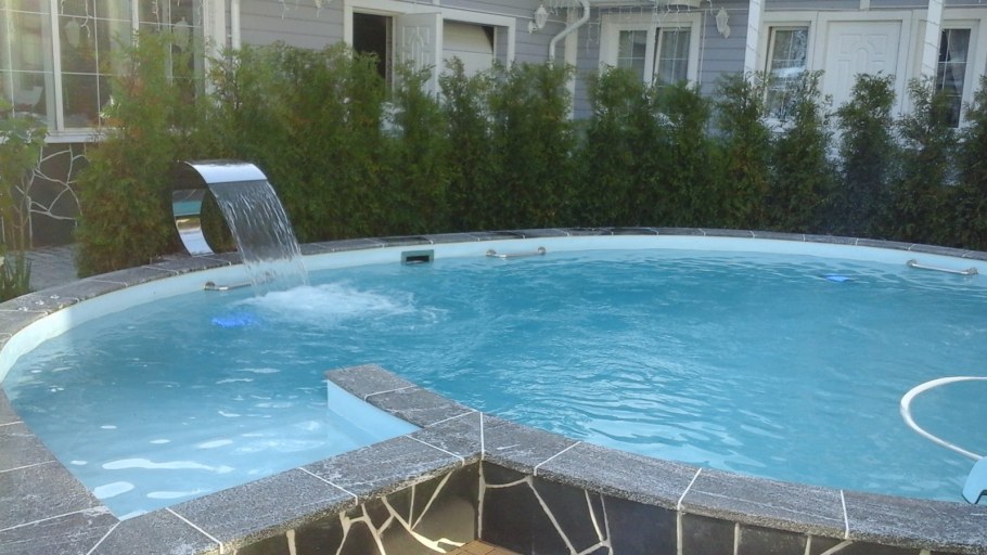 Закрытый бассейн