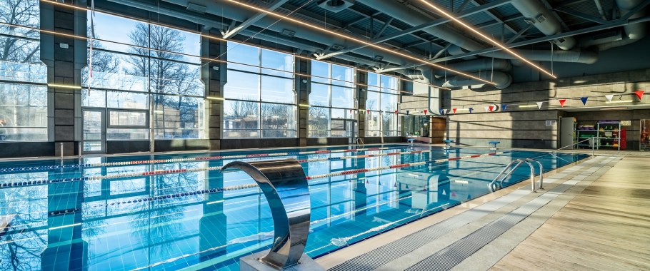 Бассейн на Крестовском острове фитнес Хаус