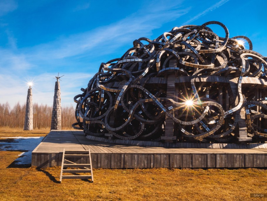 Опора ЛЭП Белгород Лев