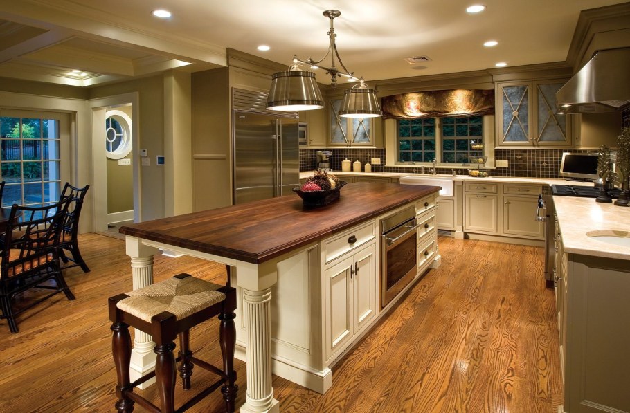 Кухонная мебель с островком