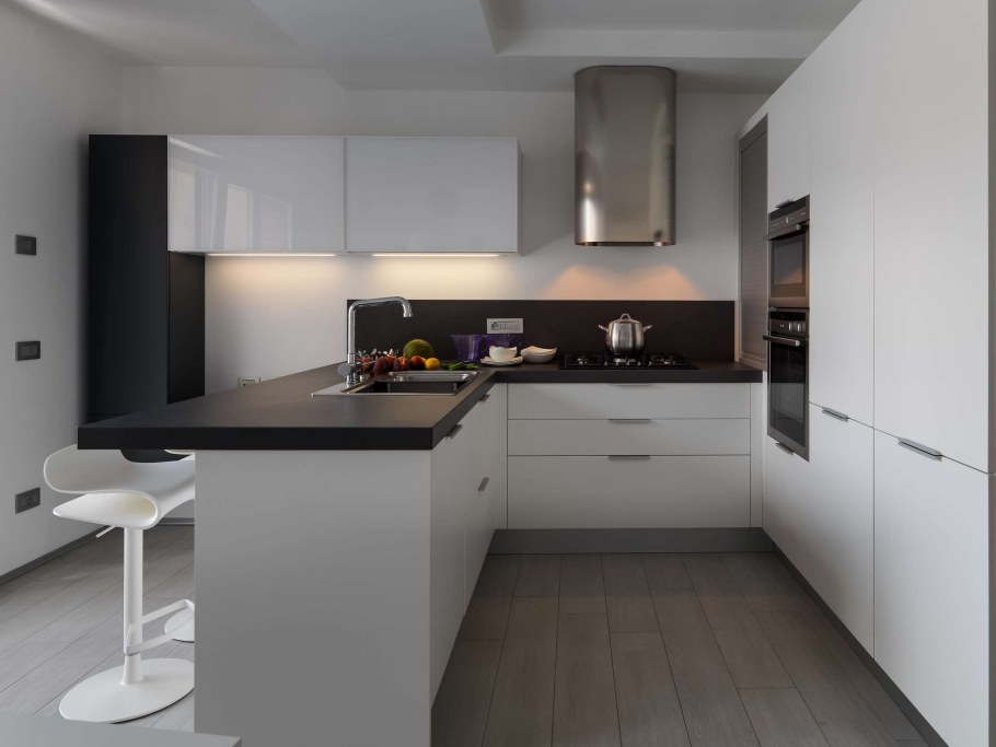 П образные кухни со столом столешкой