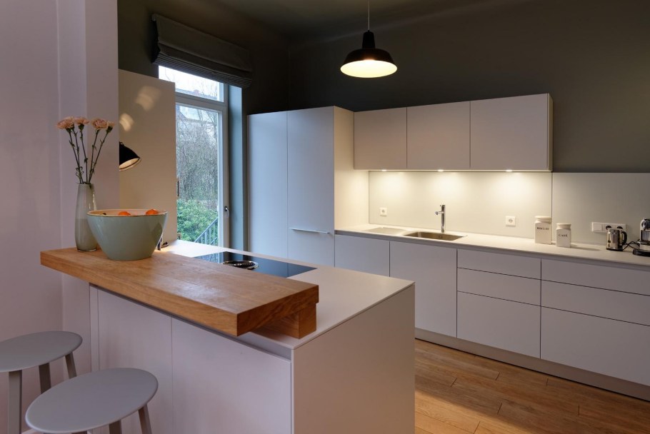 Освещение на кухне без верха