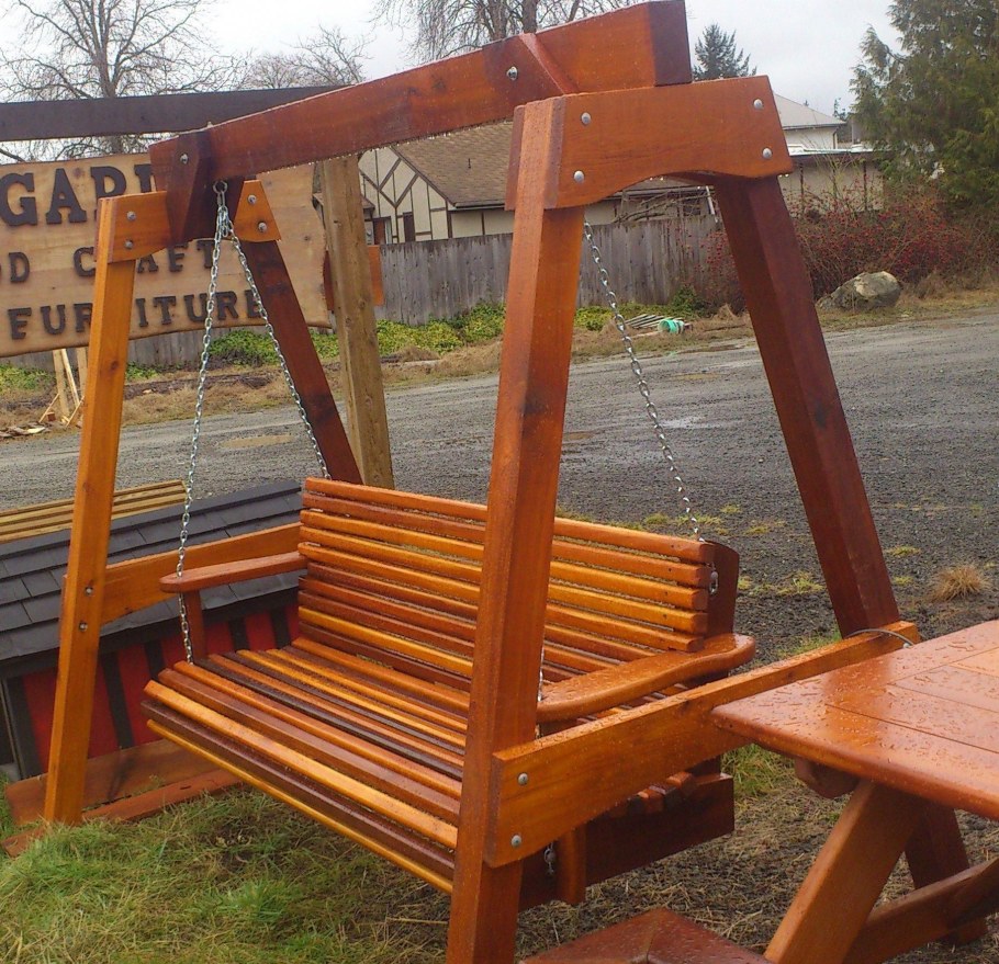 Качели из профильной трубы