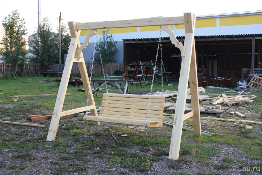 Качели деревянные