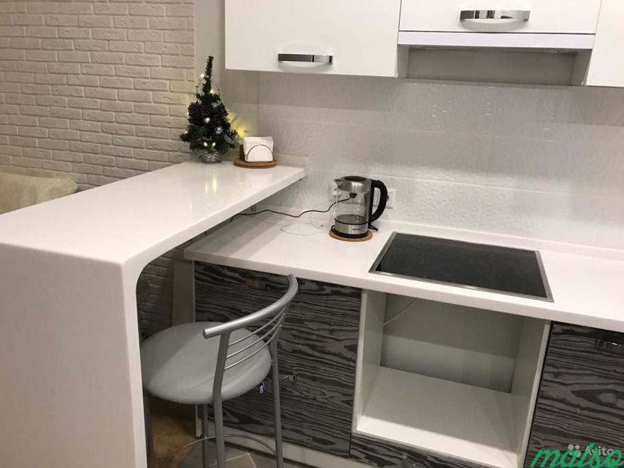 Барная стойка из камня для кухни 2021