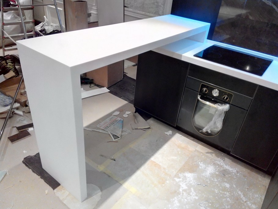 Барная стойка из 8210 агломерат Плаза Стоун