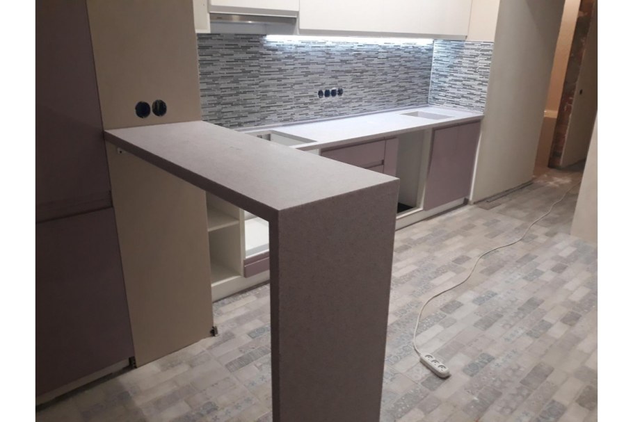 Барная стойка из акрилового камня