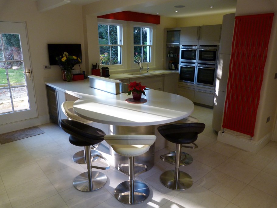 Барная стойка из акрилового камня