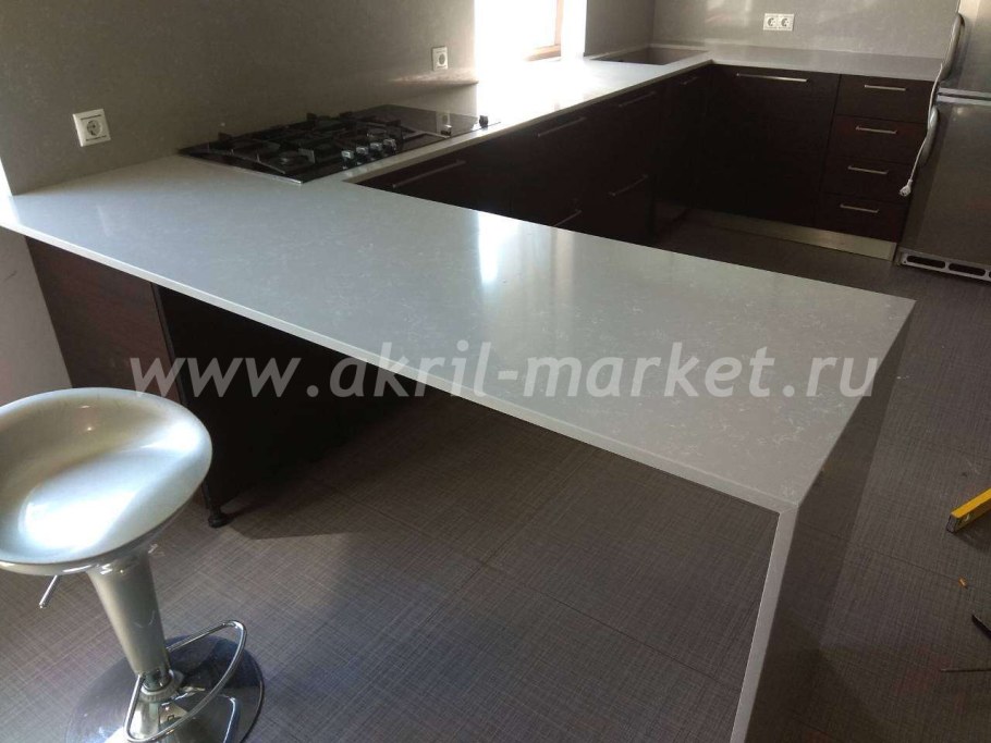 Барная стойка из 8210 агломерат Плаза Стоун