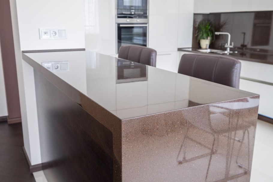 Поворотная барная стойка