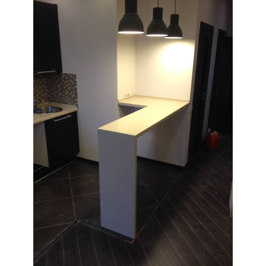 Каменная барная стойка для кухни