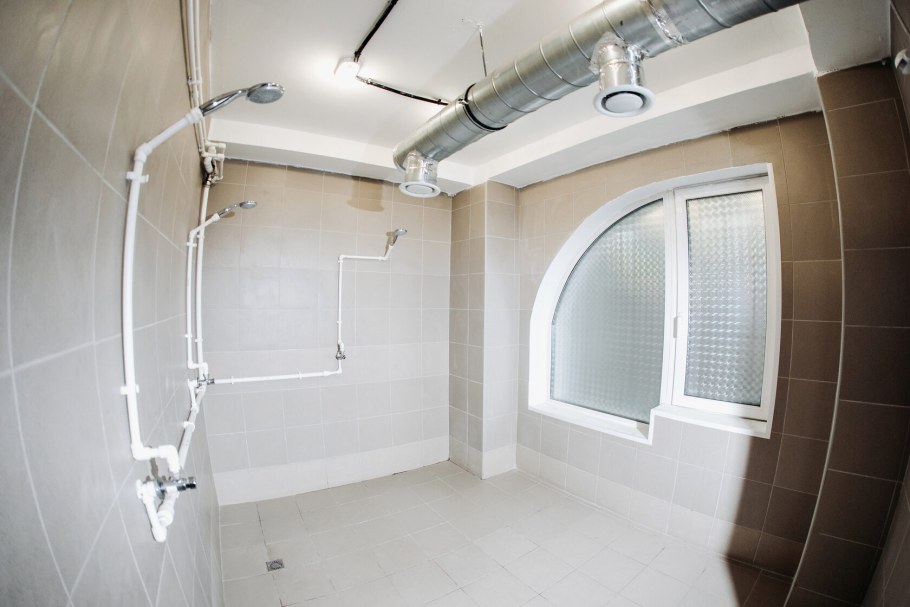 Вентиляция для душевых кабин