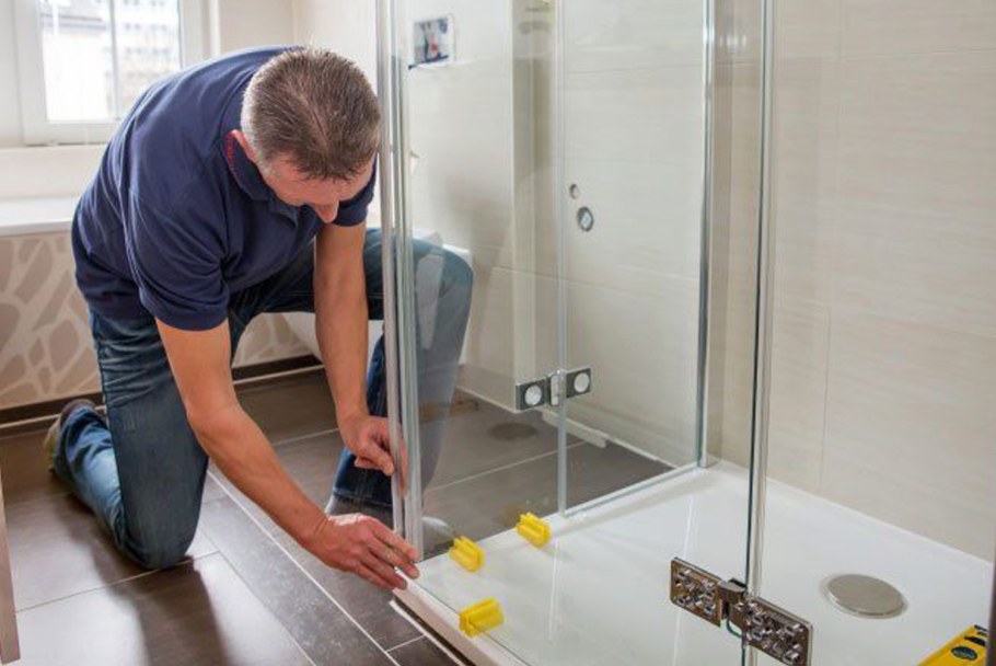 Сборка душевых кабин