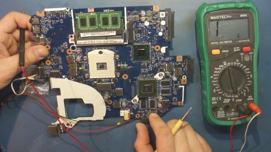 Ремонт платы ноутбука