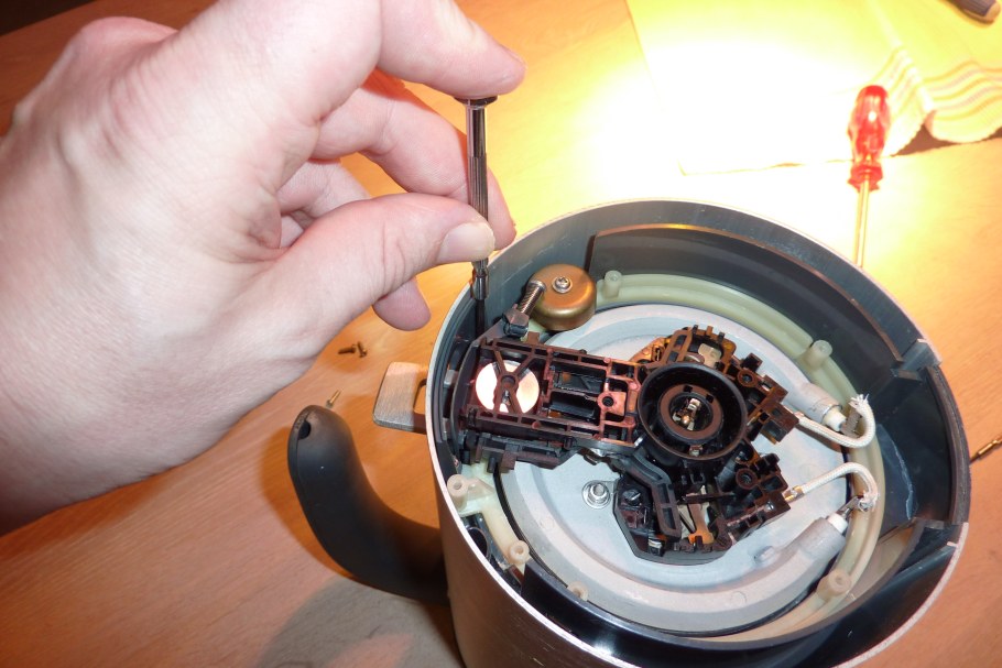 Разбор чайника Филипс hd4631