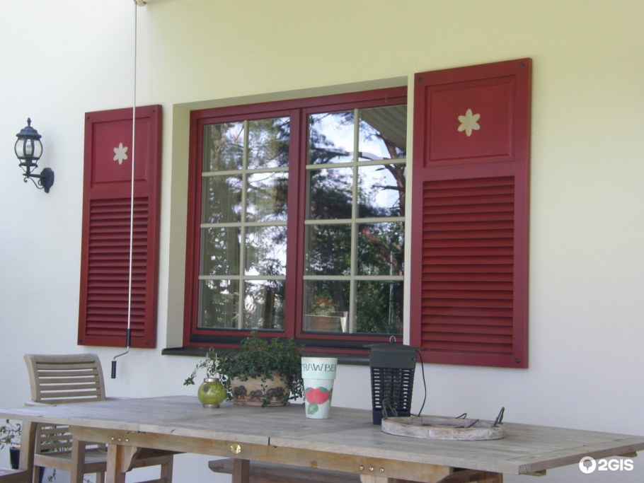 Ставни на окна для дачи деревянные