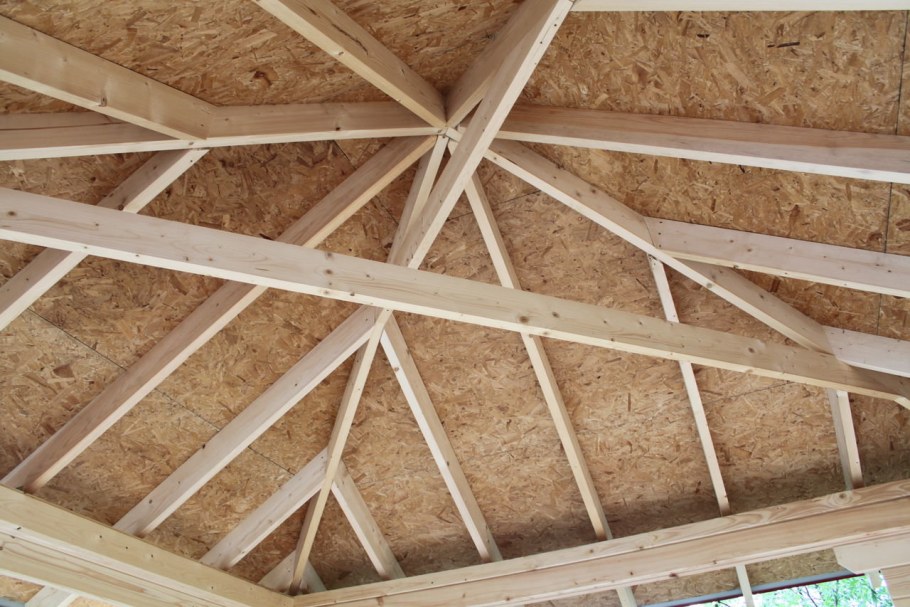 Стропильная система беседки вальмовая