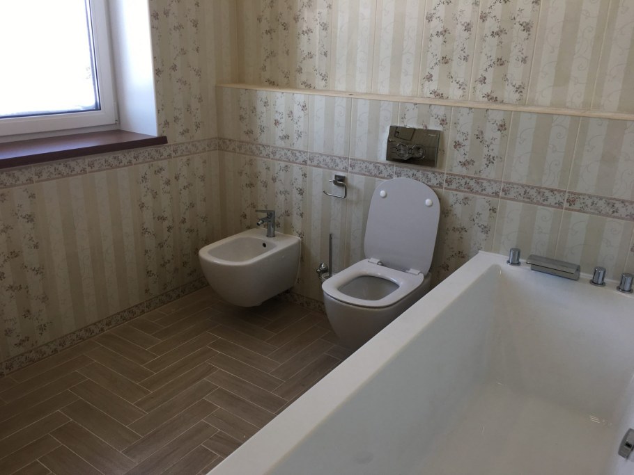 Косметический ремонт загородного дома снаружи