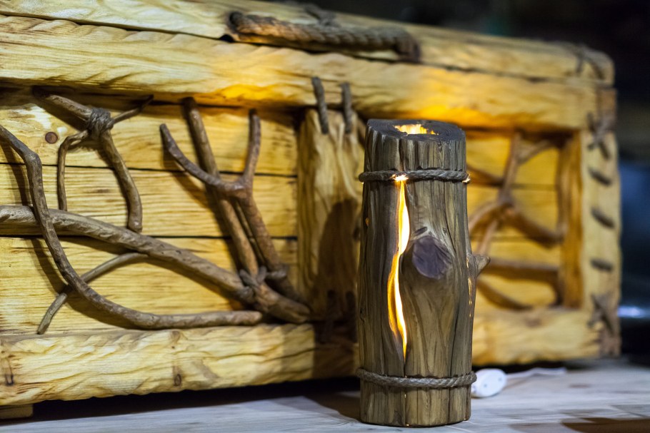 Стулья из коряг