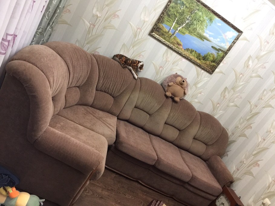 Диван за 2 миллиона