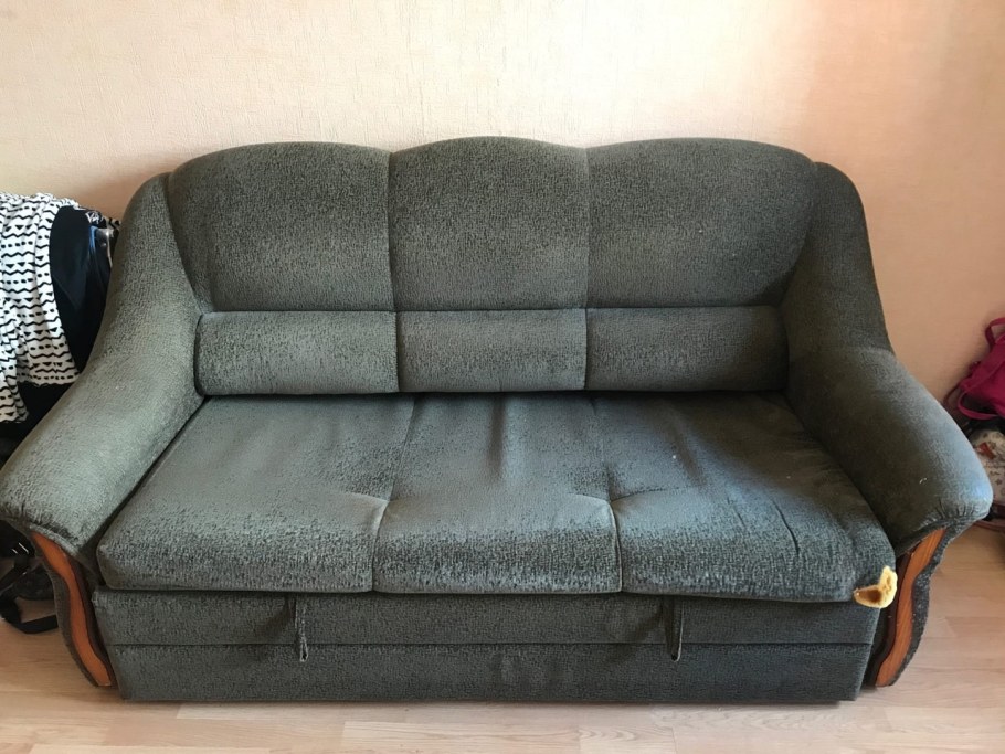 Отдам даром диван кровать