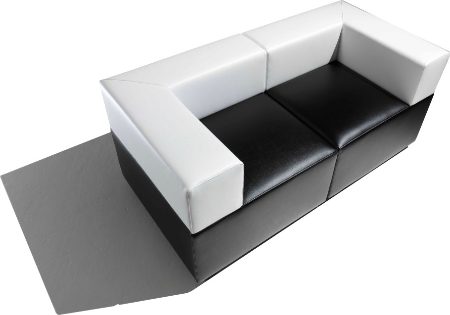 Старые диваны даром