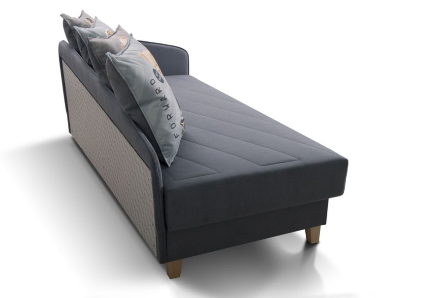 Диван Санг Мирлачева