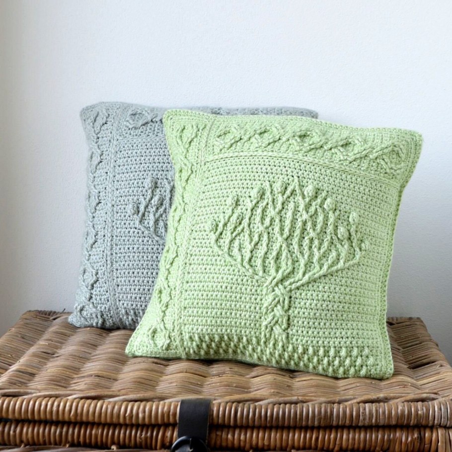 Подушка интерьерная